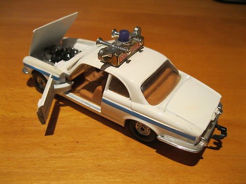 Corgi 414 - Jaguar XJ12C 